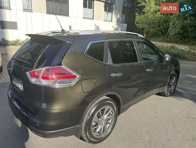 Внедорожник / Кроссовер Nissan X-Trail 2017 в Киеве