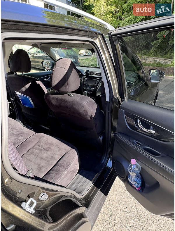 Внедорожник / Кроссовер Nissan X-Trail 2017 в Киеве