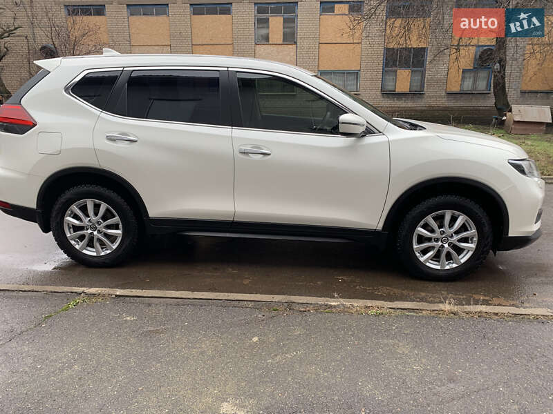 Внедорожник / Кроссовер Nissan X-Trail 2019 в Кривом Роге фото 4 Внедорожник / Кроссовер Nissan X-Trail 2019 в Кривом Роге