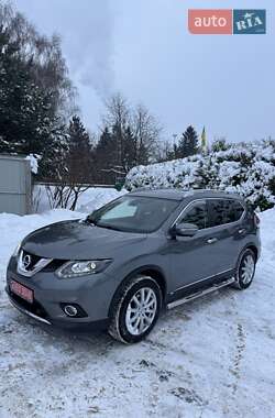 Позашляховик / Кросовер Nissan X-Trail 2016 в Луцьку