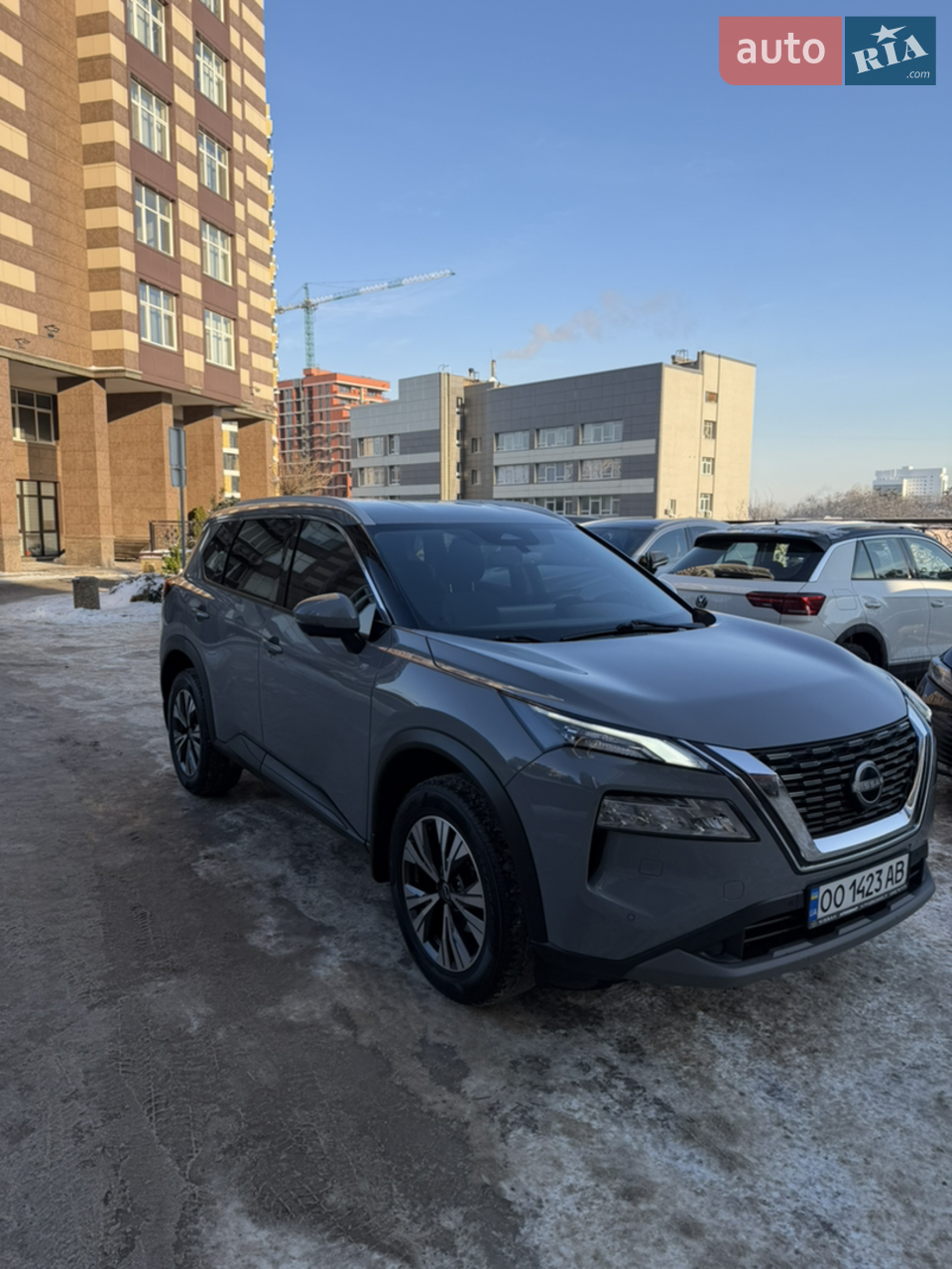 Продам Nissan X-Trail у відмінному стані.

Автомобіль від одного власника, з моменту покупки обслуговувався виключно на офіційному сервісі.
Без ДТП, без підкрасів та будь-яких прихованих нюансів — стан повністю відповідає дійсності.

Хороша комплектація, все працює справно.
Пробіг переважно європейськими трасами, авто майже не експлуатувалося в місті, тому ходова та двигун збережені в дуже хорошому стані.
Економна витрата пального, ідеальний варіант як для міста, так і для подорожей.

Додатково:
	•	2 комплекти гуми
	•	2 комплекти килимків

Авто доглянуте, вкладень не потребує, готове до будь-яких перевірок.
Причина продажу — не термінова.
Перекупам, площадкам прохання не турбувати

Телефонуйте — із задоволенням відповім на всі питання.