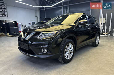 Позашляховик / Кросовер Nissan X-Trail 2016 в Чернівцях
