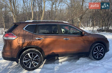 Позашляховик / Кросовер Nissan X-Trail 2015 в Чернівцях