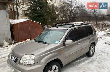 Внедорожник / Кроссовер Nissan X-Trail 2002 в Черновцах