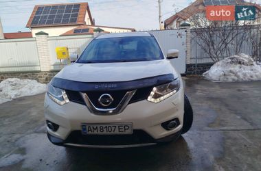 Внедорожник / Кроссовер Nissan X-Trail 2016 в Житомире