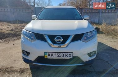 Внедорожник / Кроссовер Nissan X-Trail 2015 в Киеве