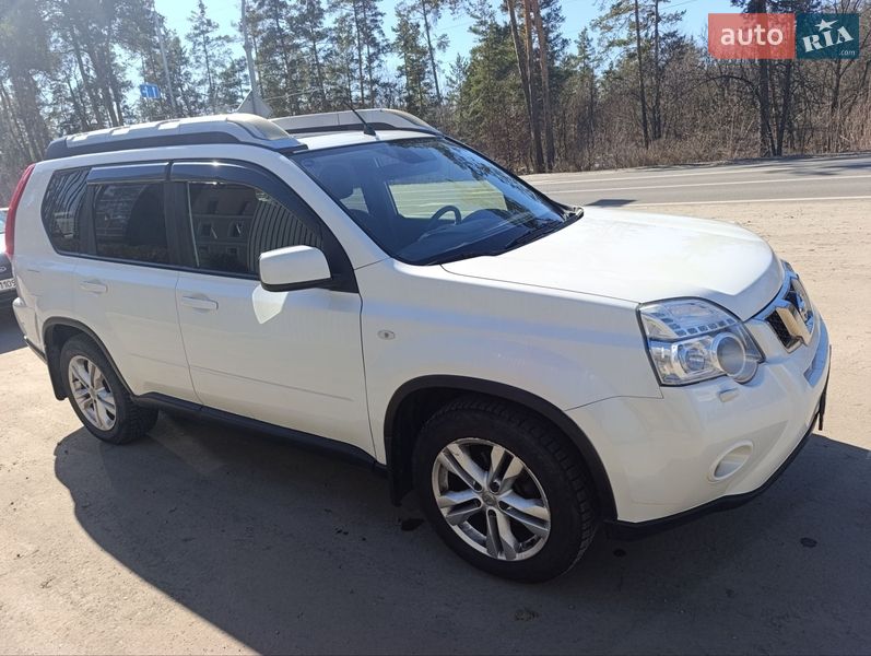 Внедорожник / Кроссовер Nissan X-Trail 2013 в Киеве