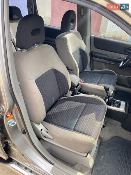 Внедорожник / Кроссовер Nissan X-Trail 2004 в Стрые