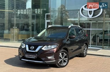 Внедорожник / Кроссовер Nissan X-Trail 2019 в Киеве