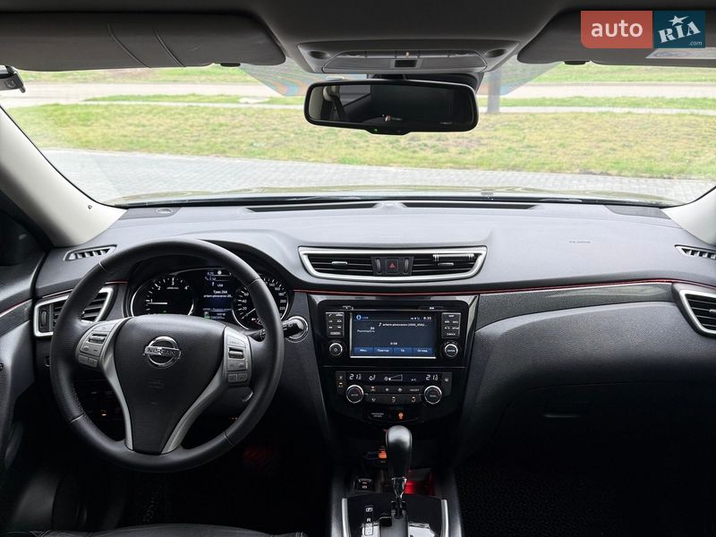 Внедорожник / Кроссовер Nissan X-Trail 2015 в Кропивницком