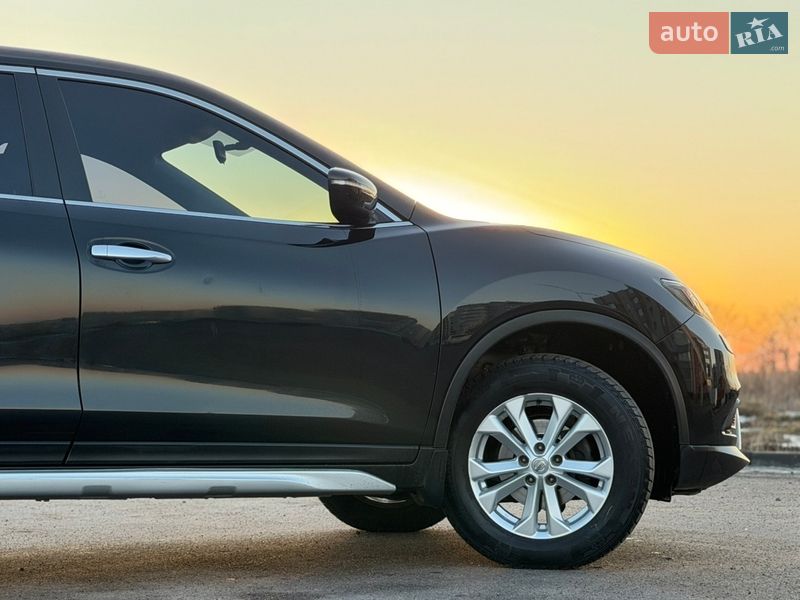 Внедорожник / Кроссовер Nissan X-Trail 2017 в Виннице