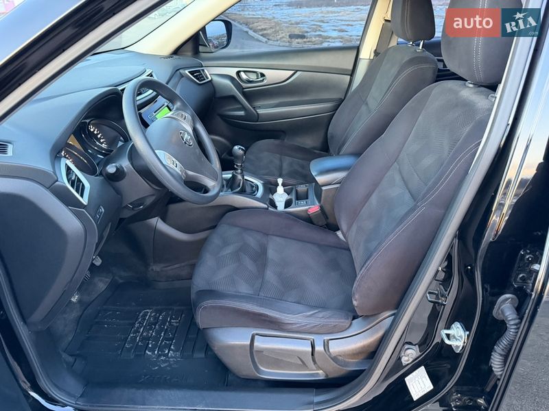 Внедорожник / Кроссовер Nissan X-Trail 2017 в Виннице