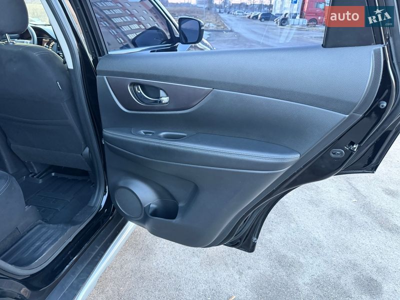 Внедорожник / Кроссовер Nissan X-Trail 2017 в Виннице