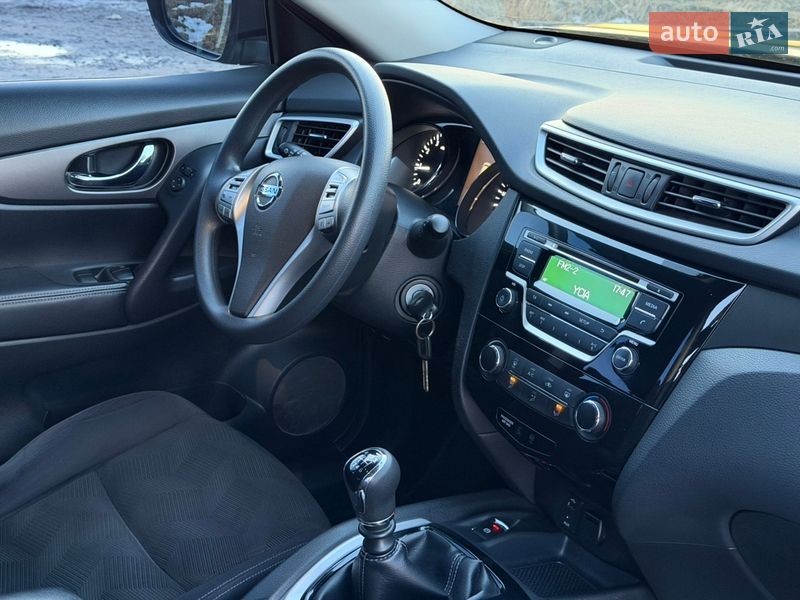 Внедорожник / Кроссовер Nissan X-Trail 2017 в Виннице