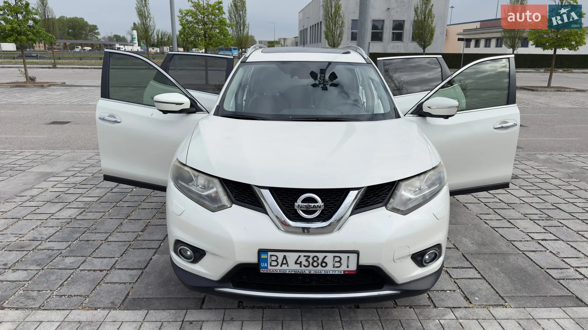2014 Nissan X-Trail - фото 1