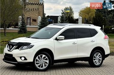Внедорожник / Кроссовер Nissan X-Trail 2016 в Днепре