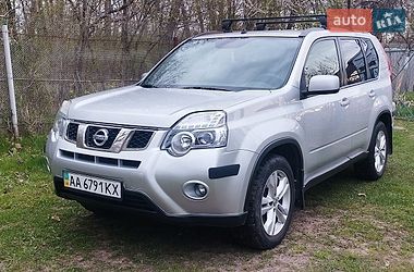 Позашляховик / Кросовер Nissan X-Trail 2011 в Києві