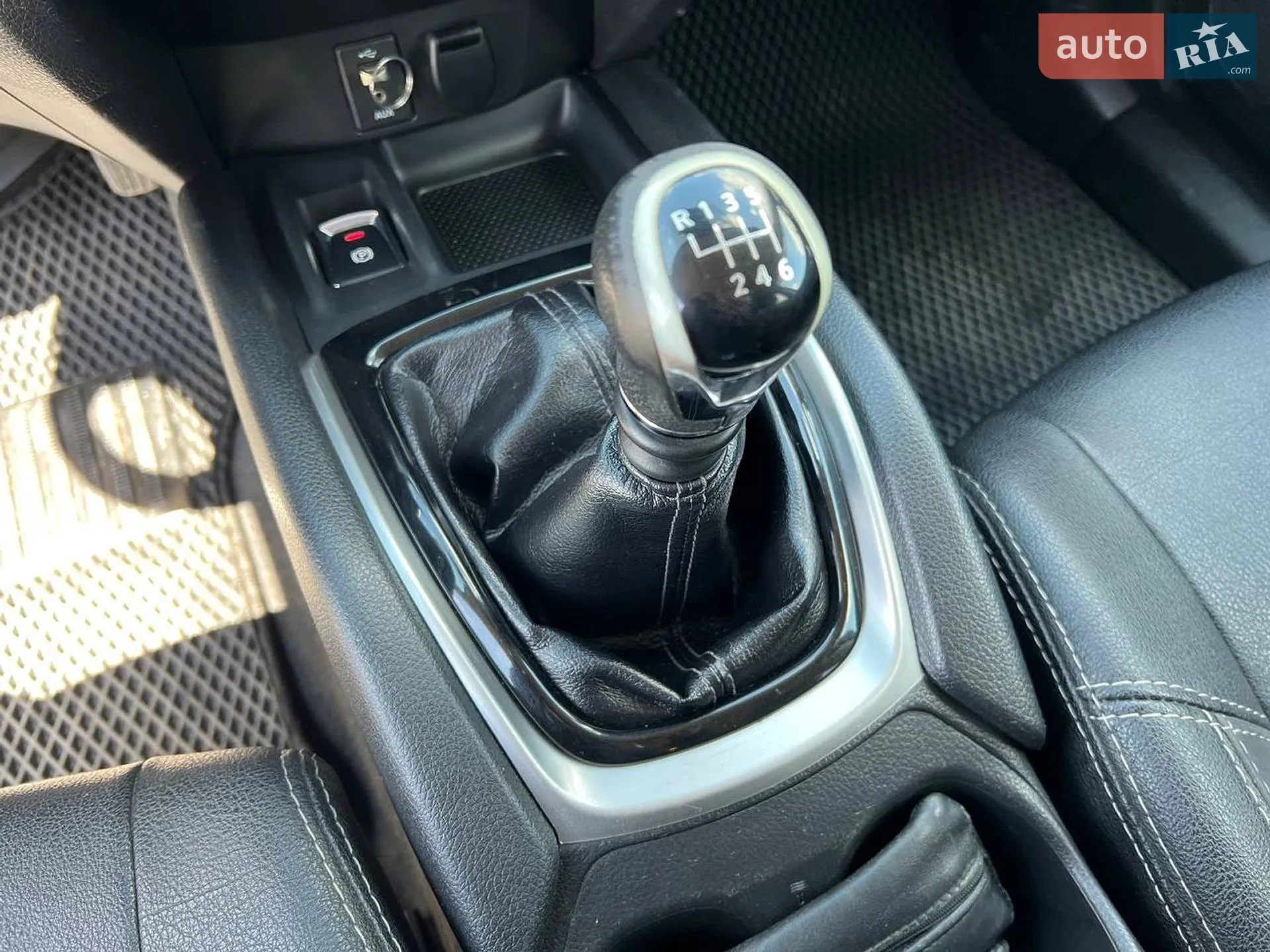 2015 Nissan X-Trail - мініатюра 30