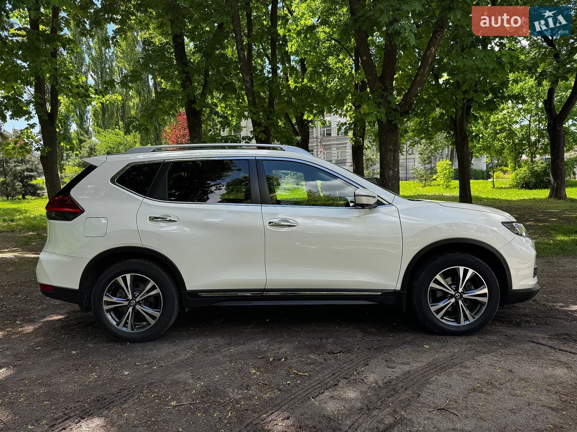 2017 Nissan X-Trail - мініатюра 12
