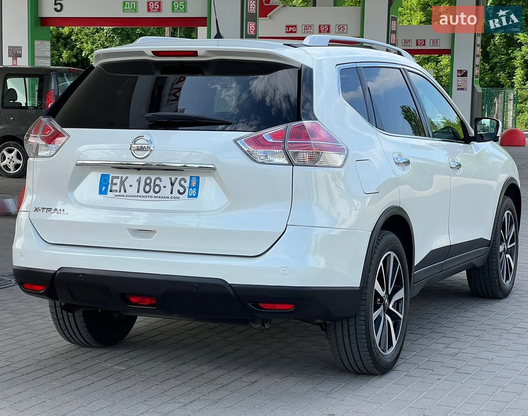 2017 Nissan X-Trail - мініатюра 9