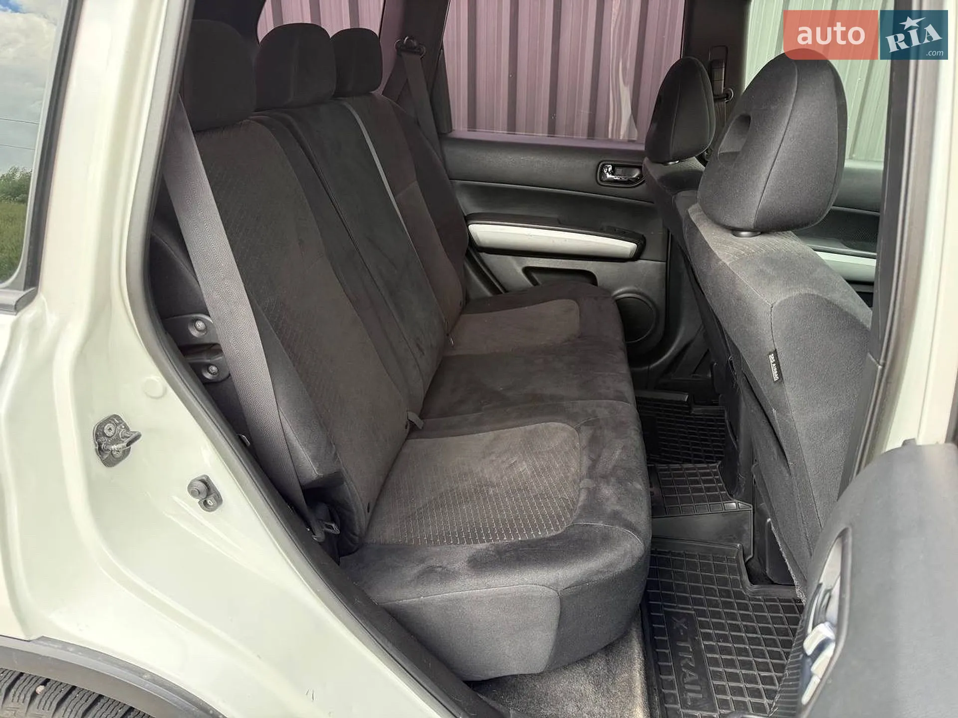 2011 Nissan X-Trail - мініатюра 38