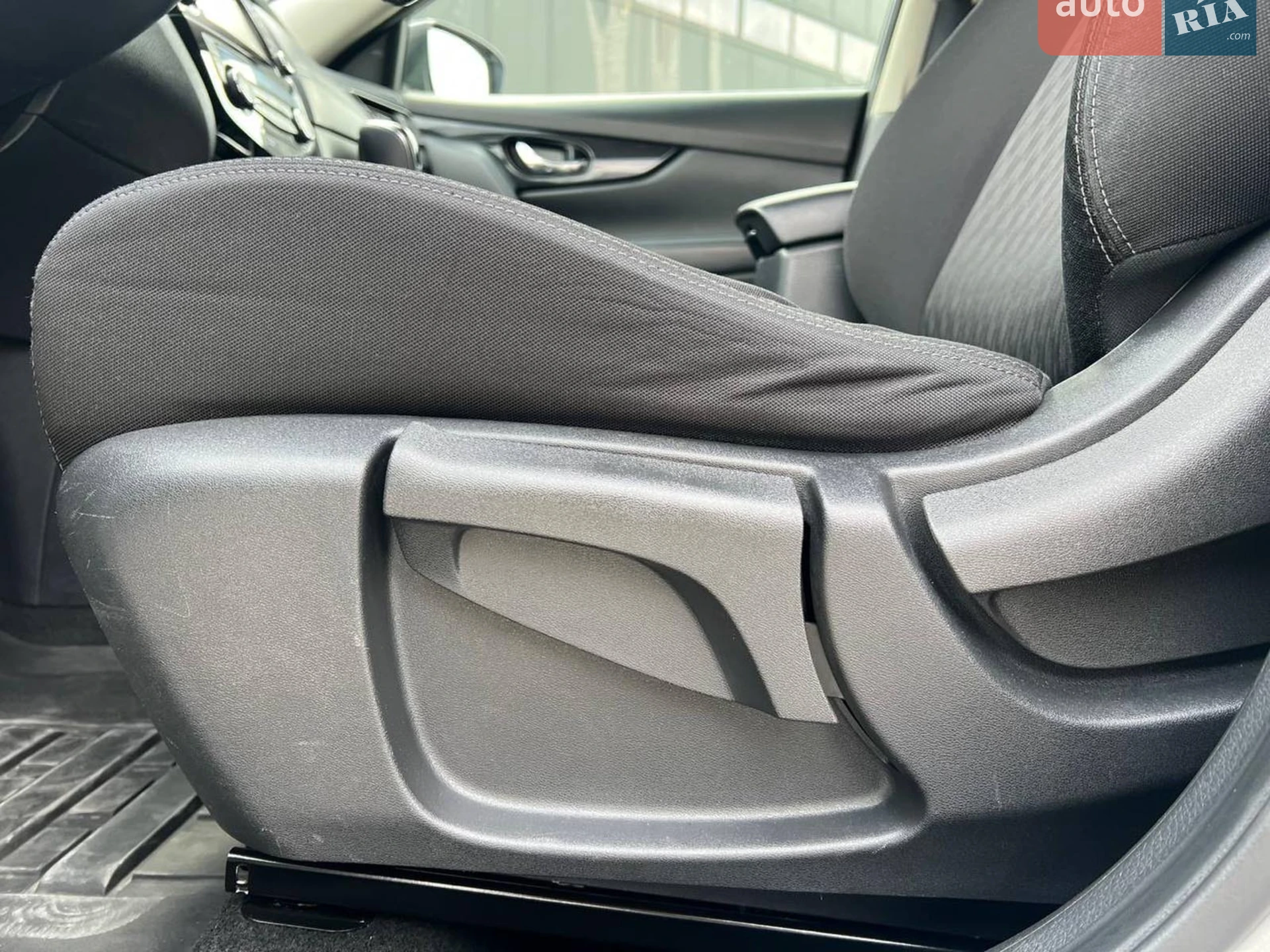 2018 Nissan X-Trail - мініатюра 23