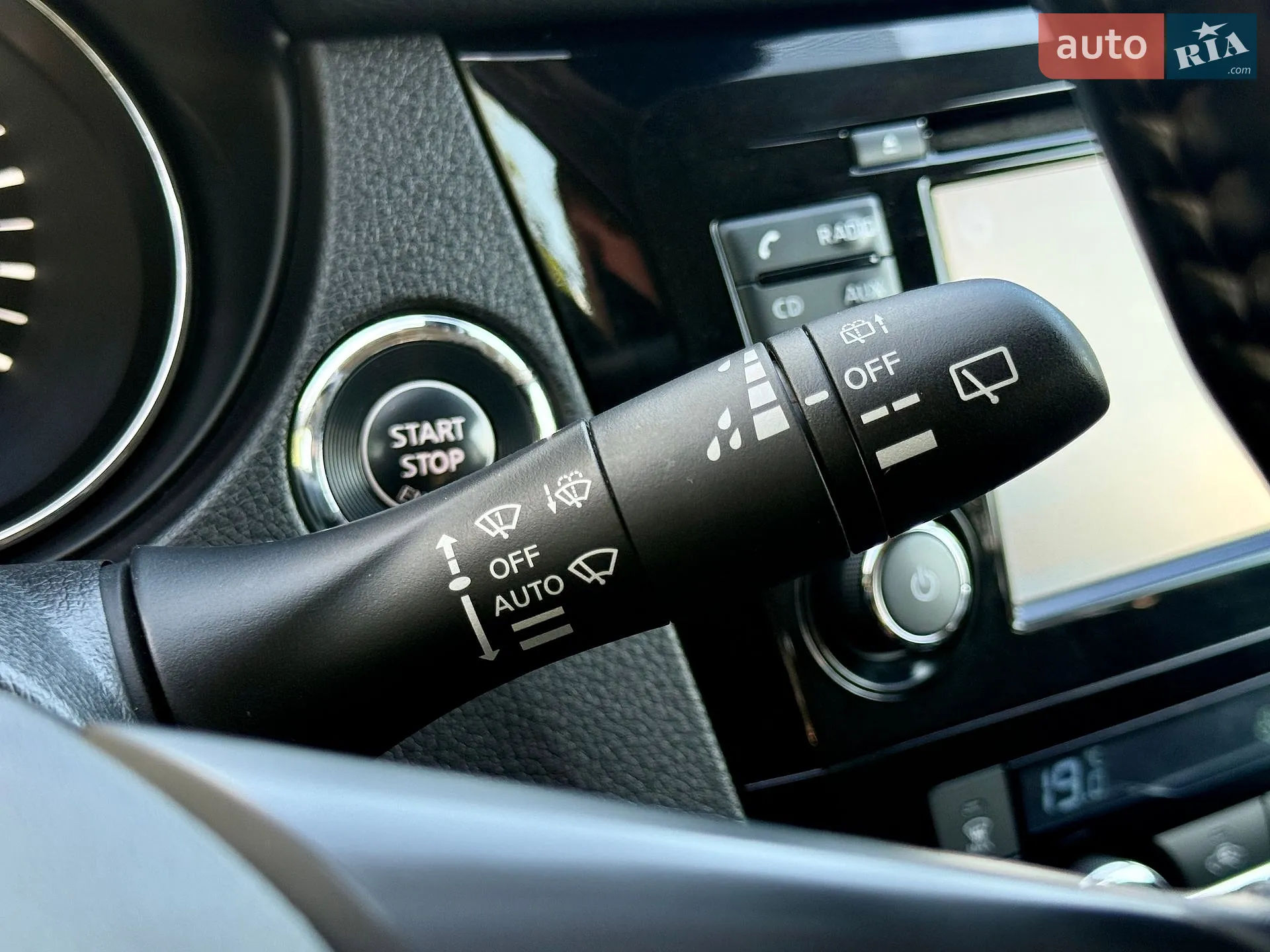 2017 Nissan X-Trail - мініатюра 23