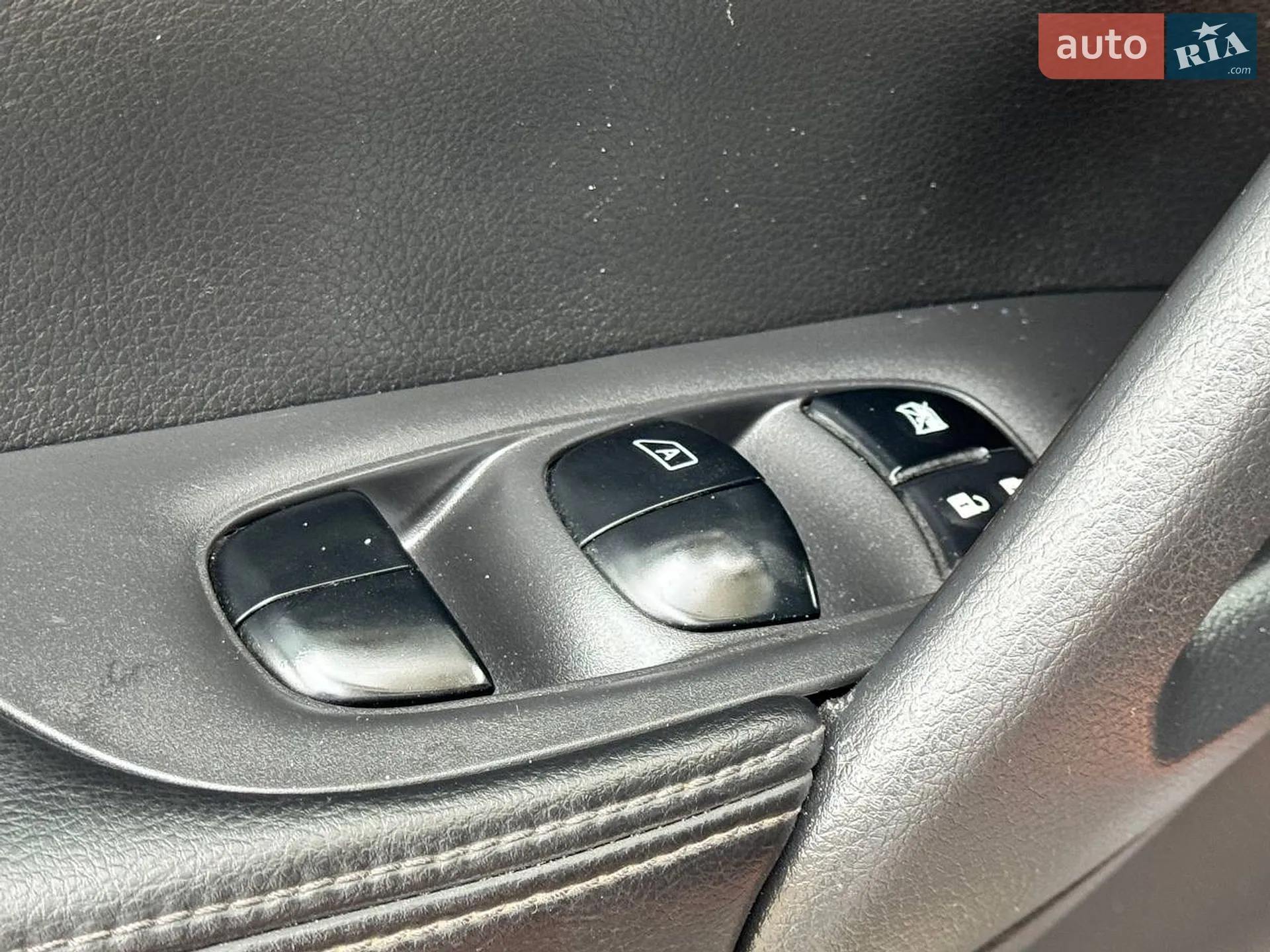 2015 Nissan X-Trail - мініатюра 26
