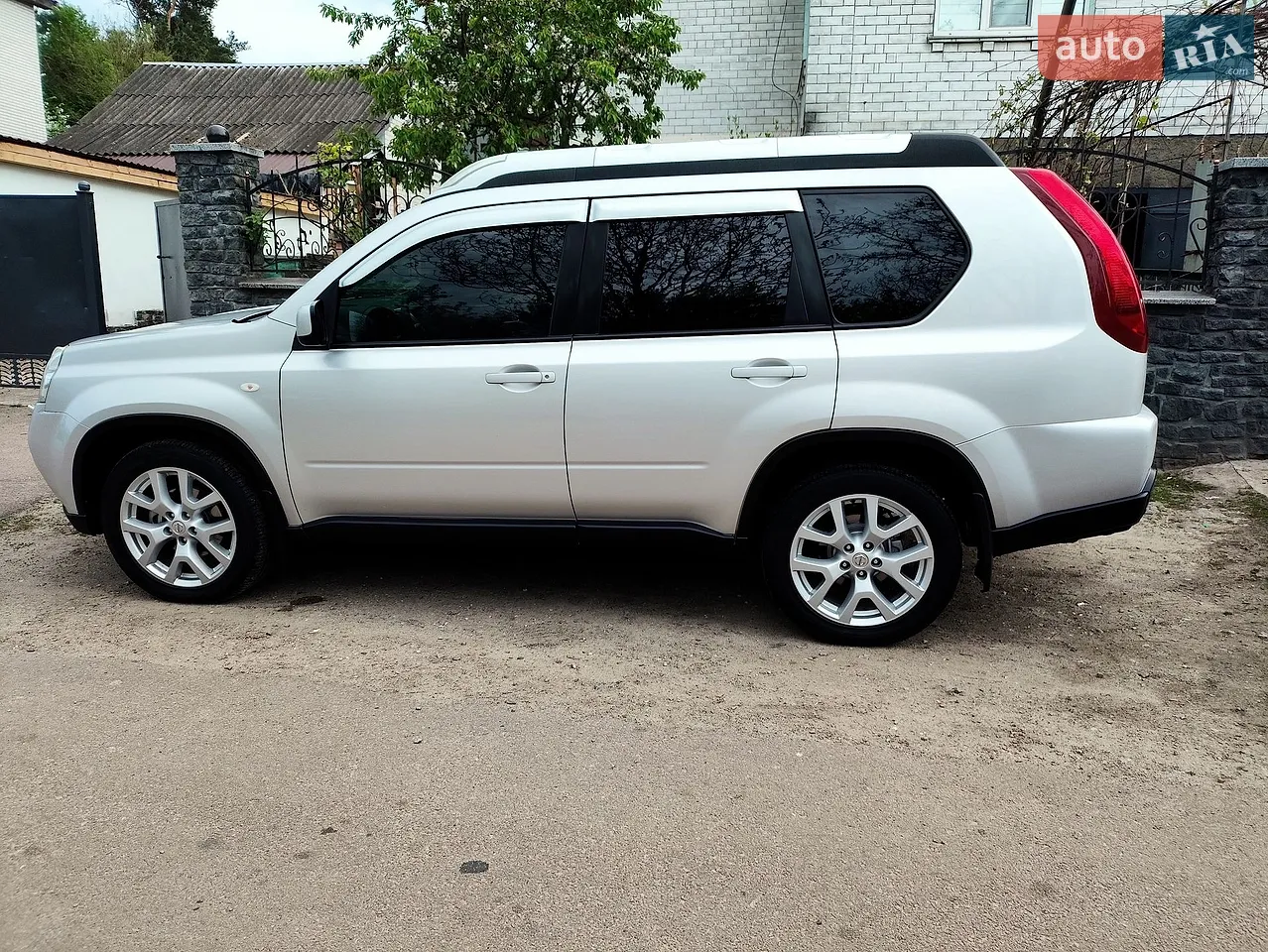 2011 Nissan X-Trail - мініатюра 48