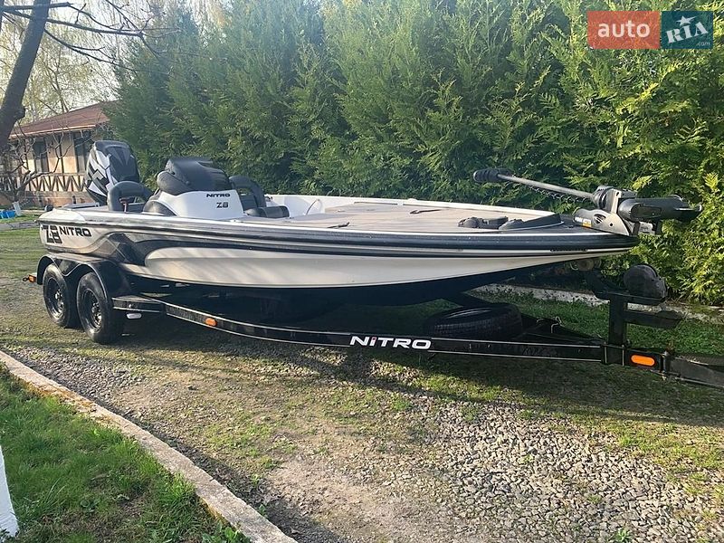 Катер Nitro Z 2010 в Києві