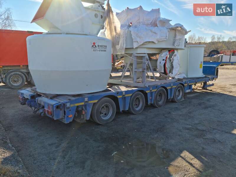 Низкорамна платформа Nooteboom BV 2008 в Львові