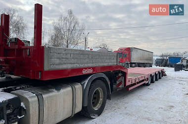 Низкорамна платформа Nooteboom OSD 2008 в Чернівцях