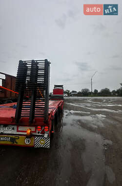 Низкорамна платформа Nooteboom OSDAZ 1989 в Кам'янець-Подільському