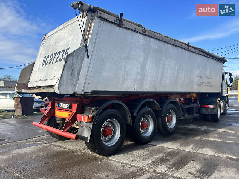 Самоскид напівпричіп Novatrail SKI 1999 в Жовкві