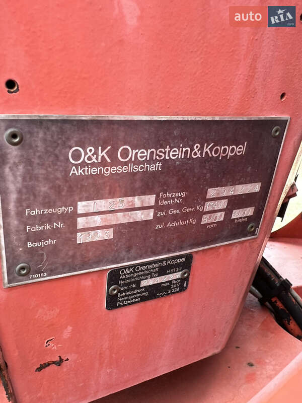 Фронтальный погрузчик O&K L 1993 в 