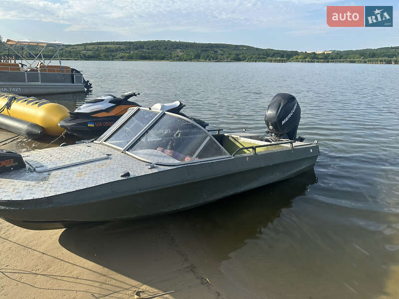 Катер Обь 3 1991 в Николаеве