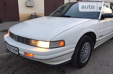 Седан Oldsmobile Cutlass 1993 в 