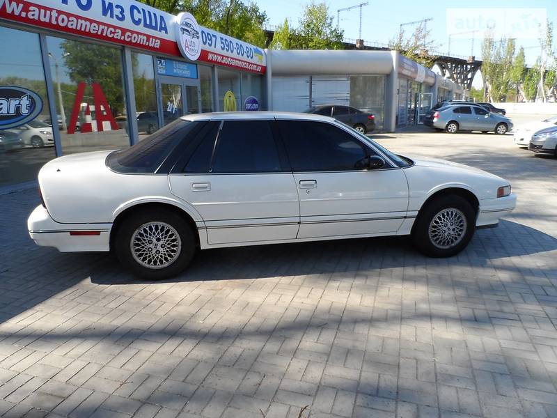 Седан Oldsmobile Cutlass 1993 в Днепре