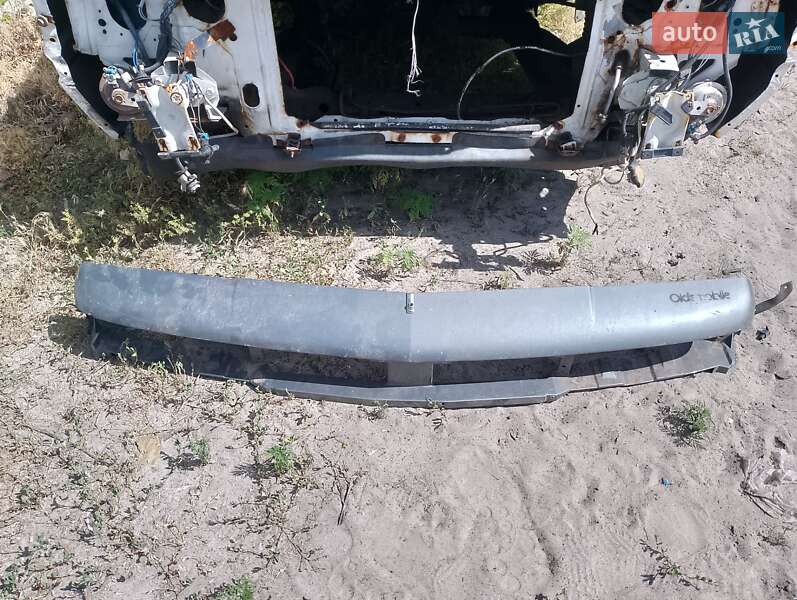 Седан Oldsmobile Cutlass 1988 в Киеве