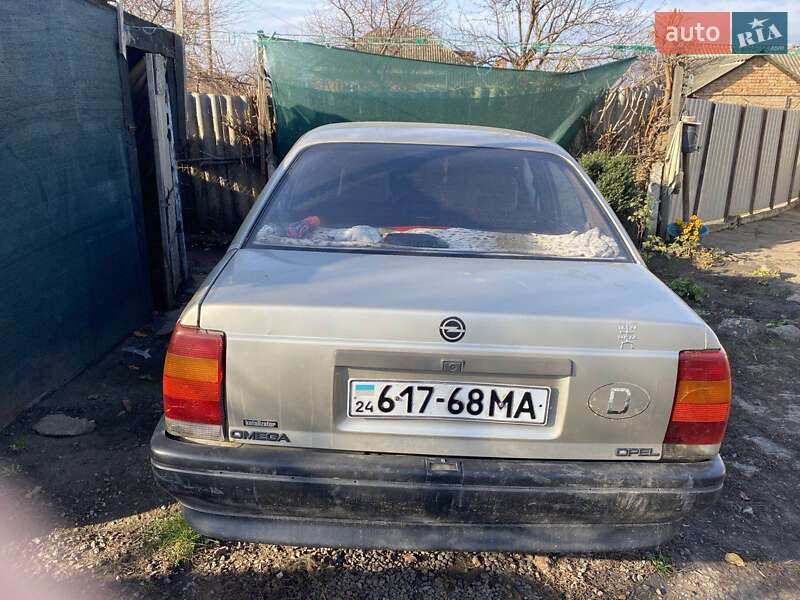 Седан Opel 1.8 Liter 1987 в Золотоноші фото 2 Седан Opel 1.8 Liter 1987 в Золотоноші