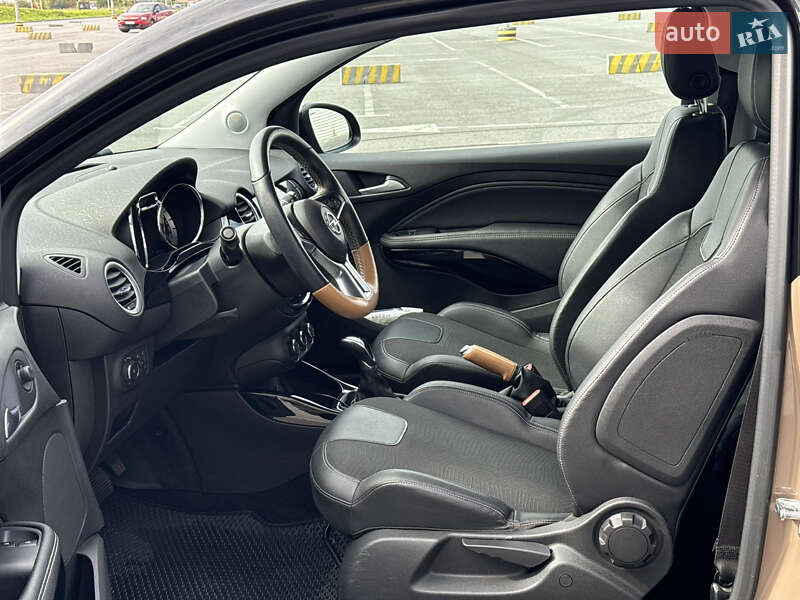 Хетчбек Opel Adam 2015 в Львові