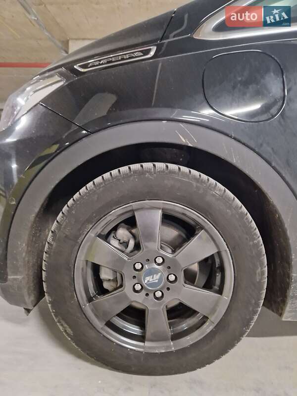 Хетчбек Opel Ampera-e 2018 в Львові