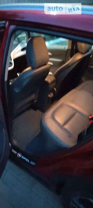 Хэтчбек Opel Ampera-e 2018 в Черновцах