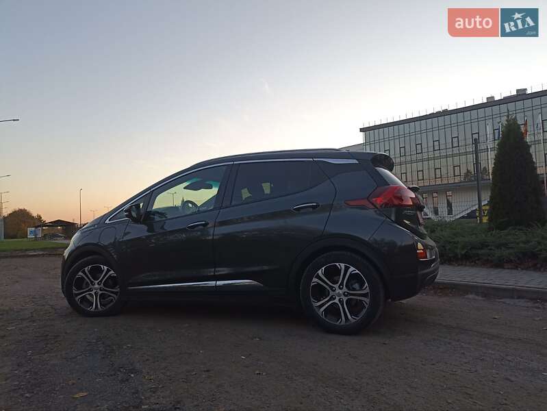 Хетчбек Opel Ampera-e 2017 в Бродах