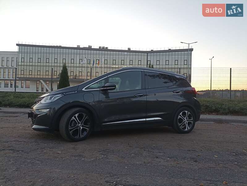 Хетчбек Opel Ampera-e 2017 в Бродах