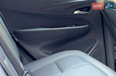 Хэтчбек Opel Ampera-e 2019 в 