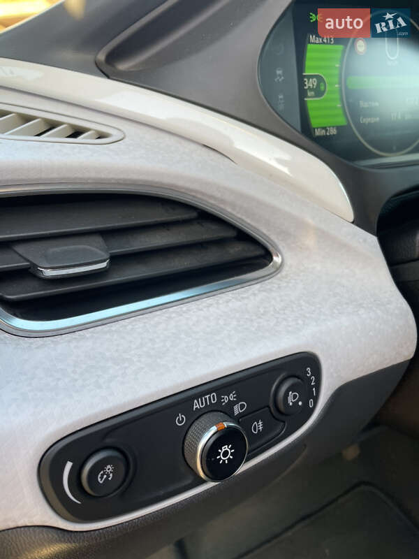 Хэтчбек Opel Ampera-e 2017 в Луцке фото 21 Хэтчбек Opel Ampera-e 2017 в Луцке