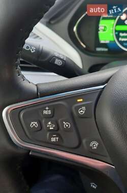 Хэтчбек Opel Ampera-e 2019 в 