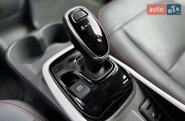 Хэтчбек Opel Ampera-e 2019 в 