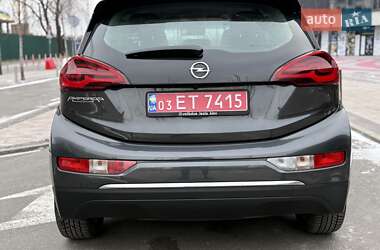 Хэтчбек Opel Ampera-e 2019 в 
